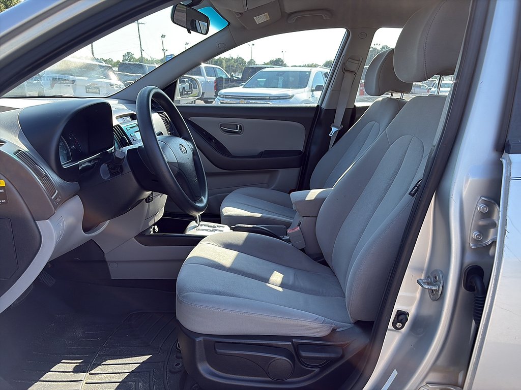 Used 2010 Carbon Gray Mist Hyundai GLS image 14