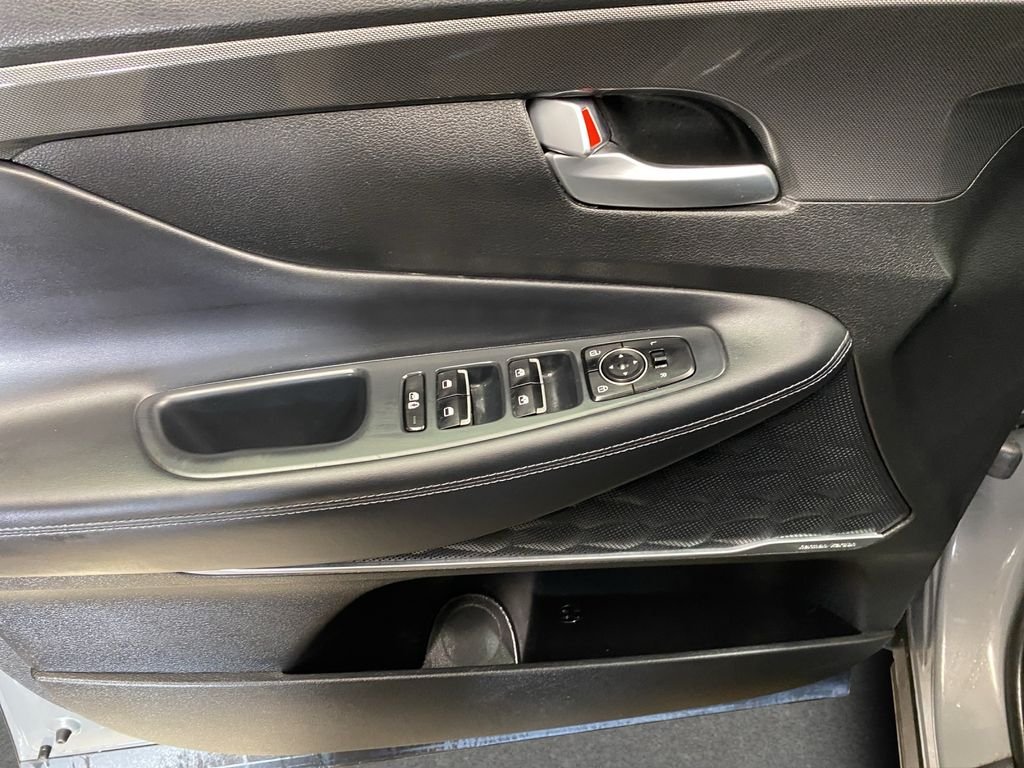 Used 2022 Gray Hyundai SEL image 33
