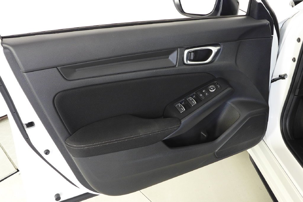Used 2025 White Honda Sport image 11