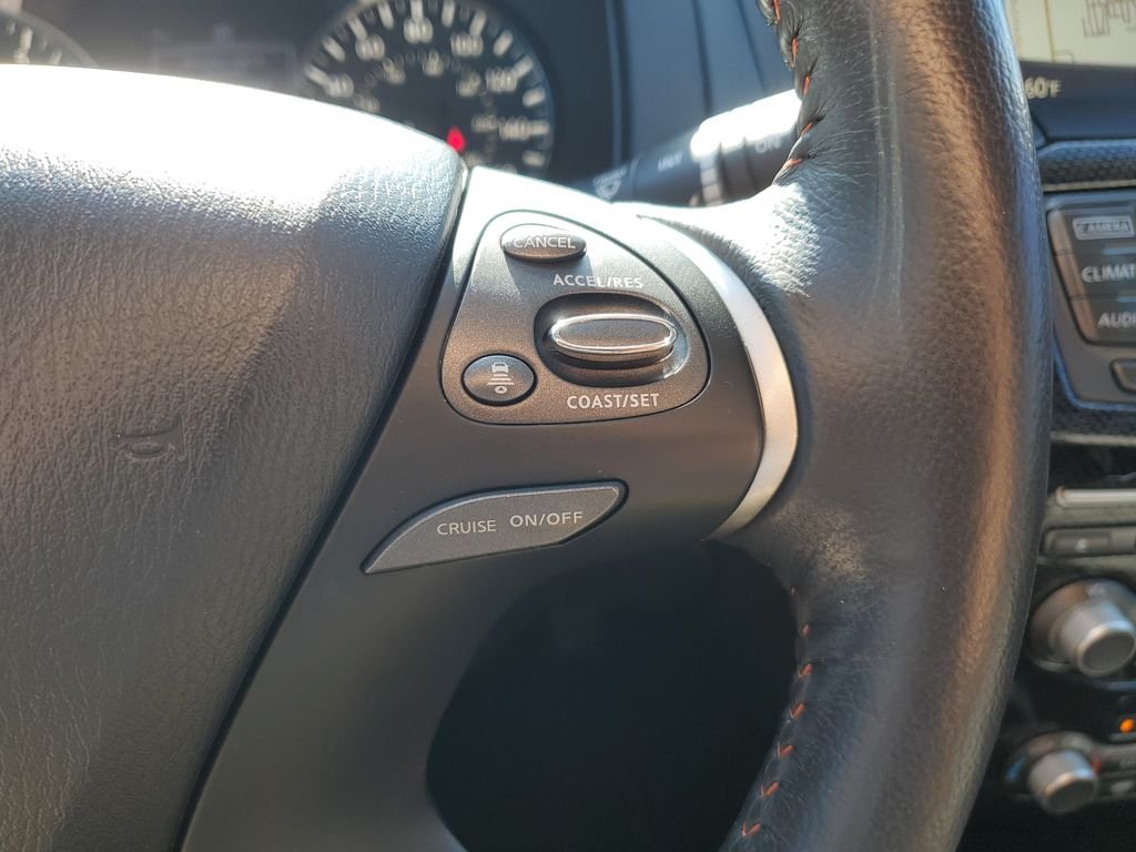Used 2020 Gray Nissan SL image 23