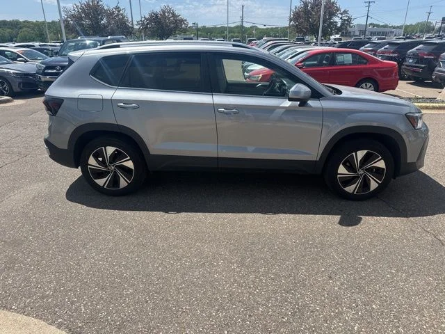 Certified 2025 Volkswagen Taos SE with VIN 3VVUC7B27SM046197 for sale in Inver Grove Heights, Minnesota