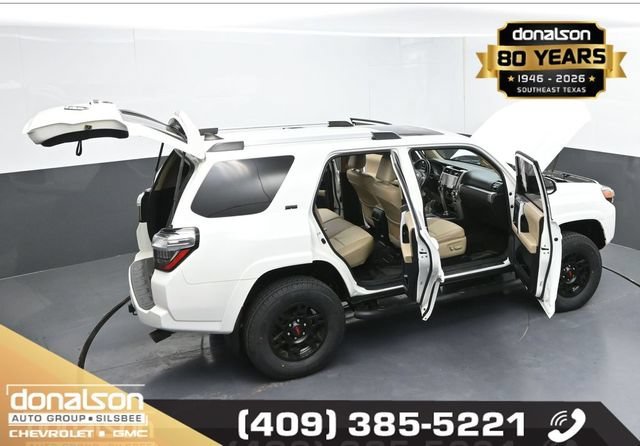 Used 2022 White Toyota SR5 Premium image 26