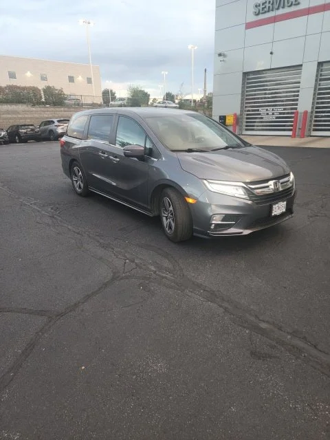 Used 2019 Silver Honda Touring image 13
