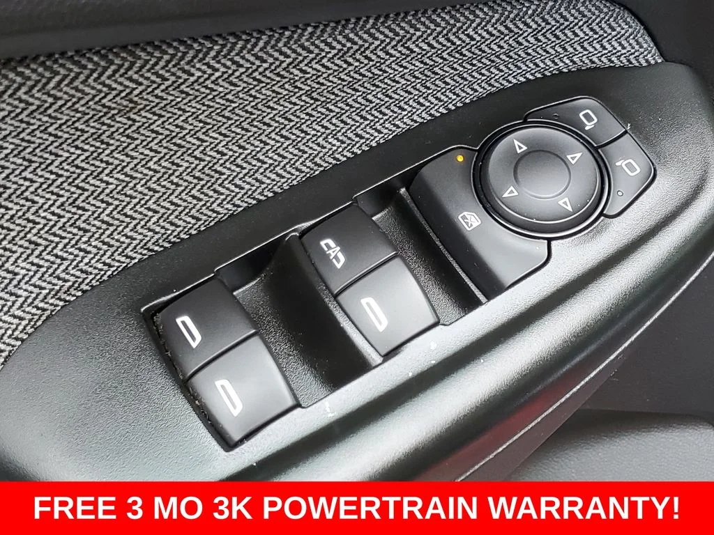 Used 2021 Red Chevrolet LT image 27