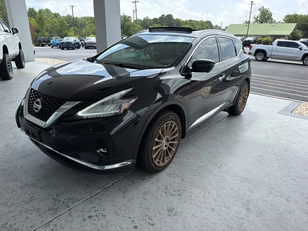 Used 2019 Magnetic Black Pearl Nissan SL image 1