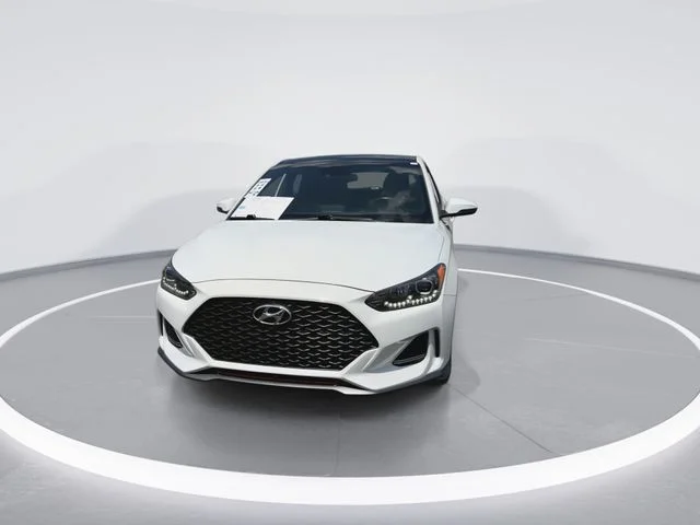 Used 2019 White Hyundai Turbo image 4