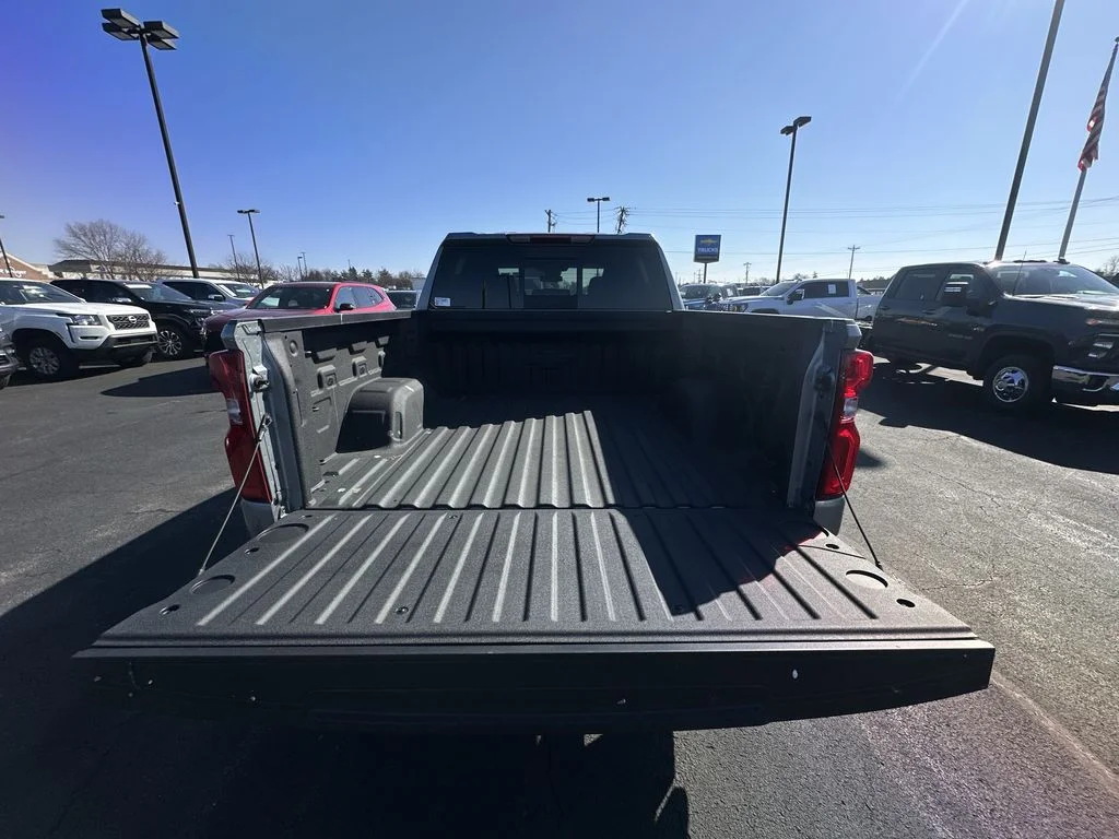 Used 2025 Gray Chevrolet RST image 22