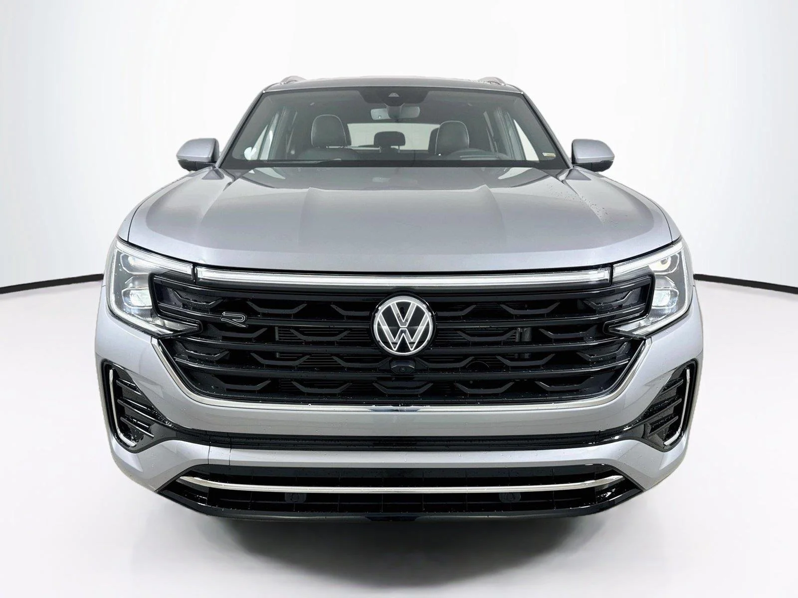 New 2026 Silver Mist Metallic Volkswagen 2.0T SEL Premium R-Line image 4