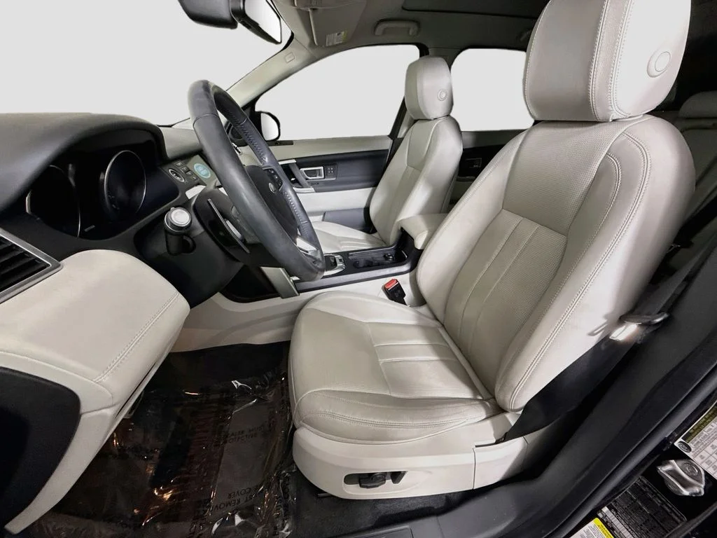 Used 2017 Black Land Rover HSE image 22