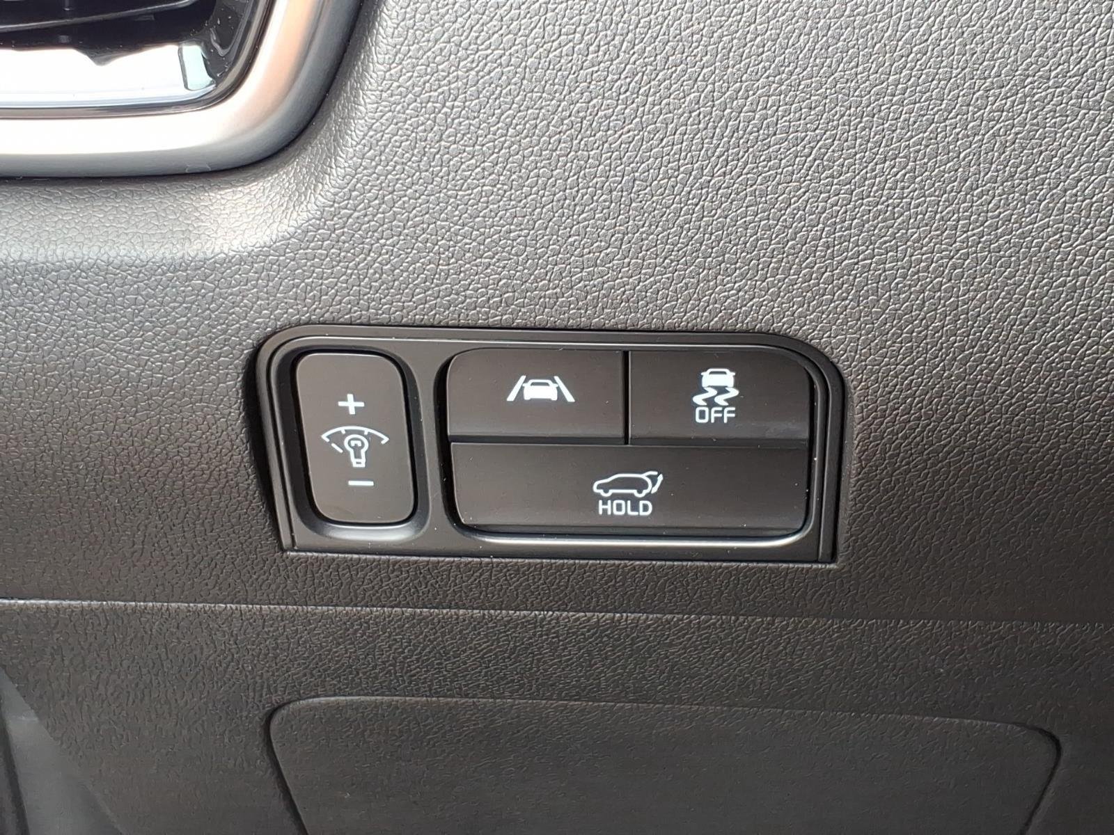 Used 2023 Glacial White Pearl Kia SX image 17