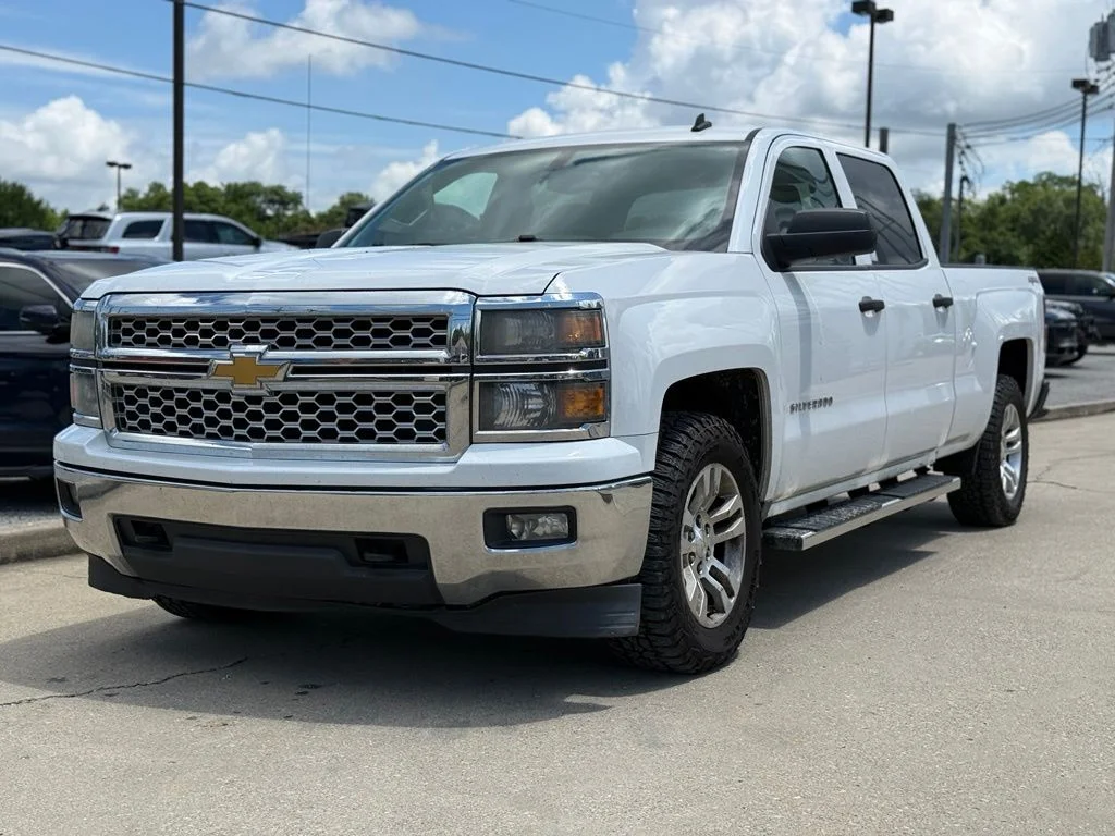 Used 2014 White Chevrolet LT image 2