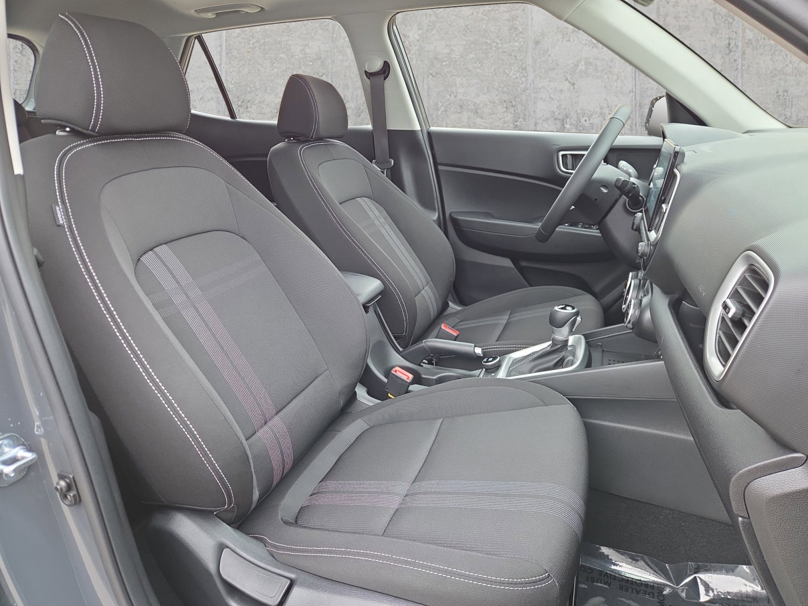 2026 Hyundai Venue SEL - Photo 15