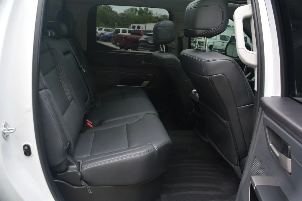 2024 Toyota Tundra Limited - Photo 21