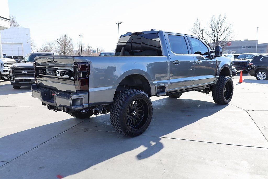 2025 Ford F-350 Super Duty Platinum - Photo 6