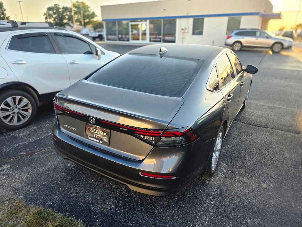 Used 2025 Meteorite Gray Metallic Honda LX image 3
