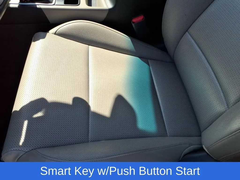 Used 2020 Silver Kia S image 18