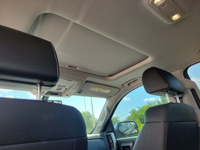 Used 2018 Black Chevrolet LTZ image 17
