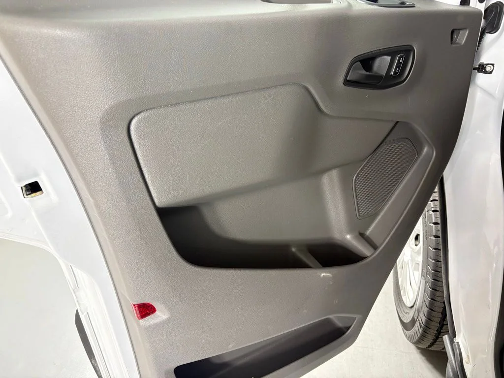 Used 2023 White Ford XLT image 13