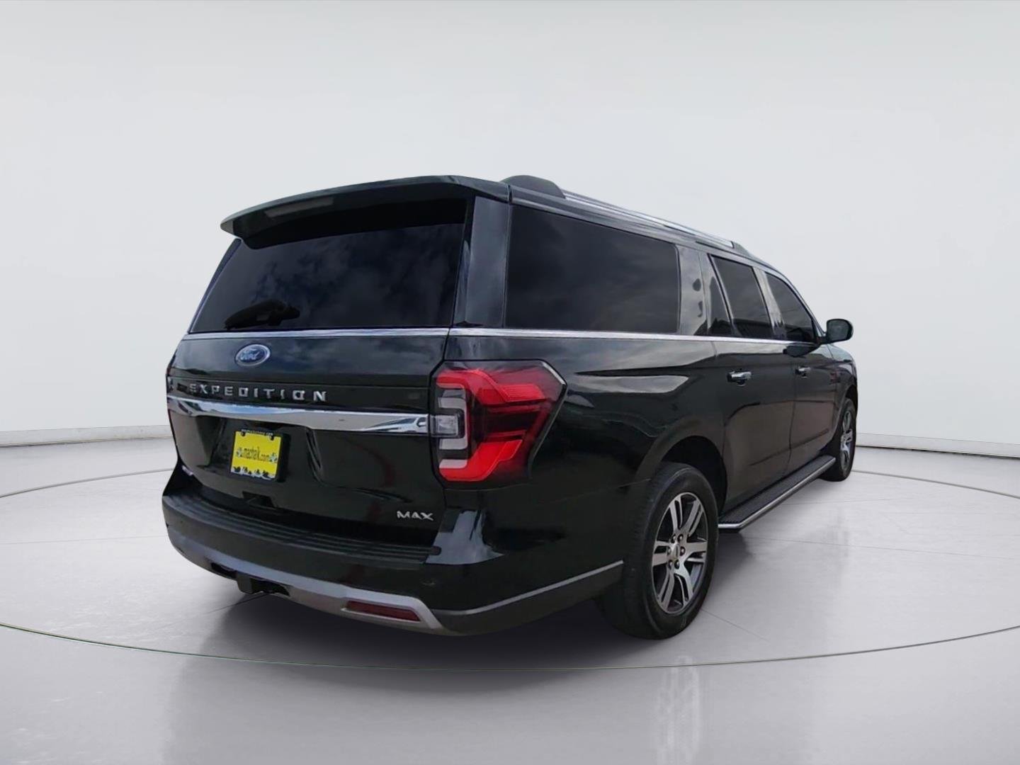 2023 Ford Expedition photo 8 of 36