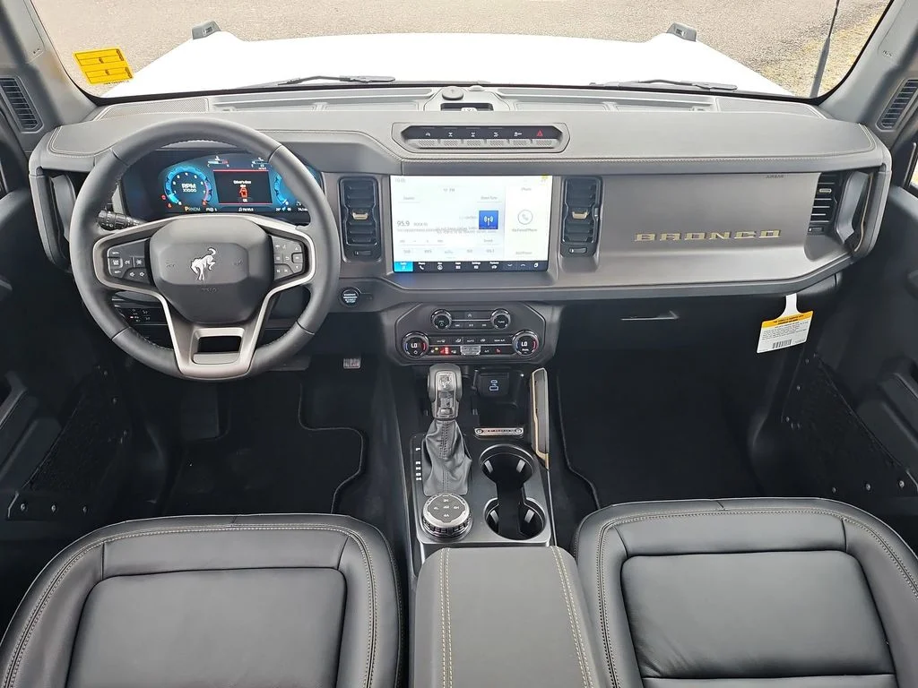 New 2025 Oxford White Ford Badlands® image 46