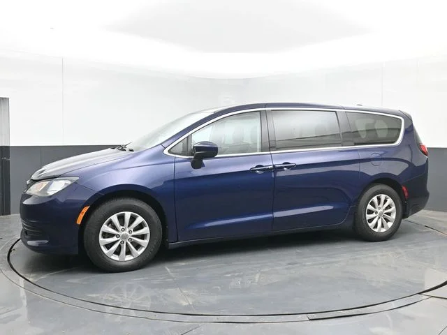 Used 2017 Blue Chrysler Touring image 10