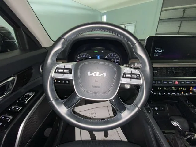 Used 2022 Gray Kia EX image 14