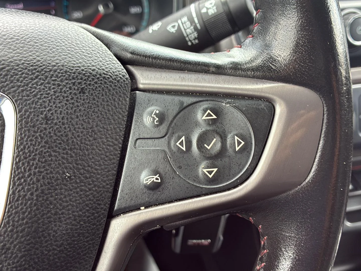Used 2019 ONYX BLACK GMC 4WD All Terrain w/Leather image 16