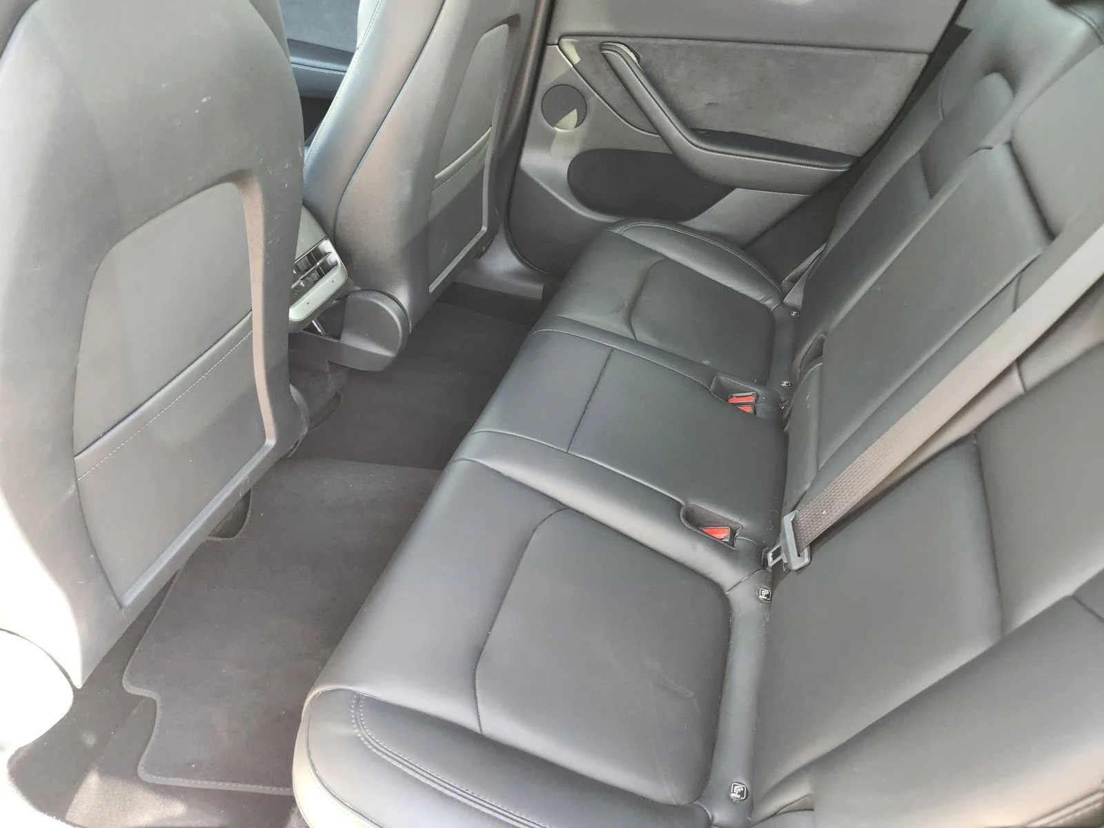 Used 2023 White Tesla Long Range image 31