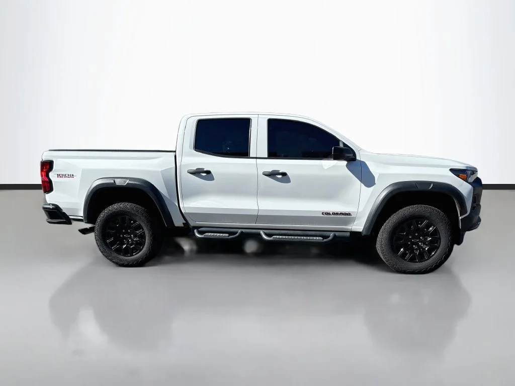 Used 2024 Summit White Chevrolet Trail Boss image 8