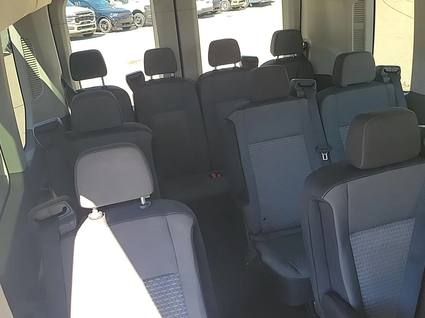 Used 2024 Oxford White Ford 350 XLT image 19