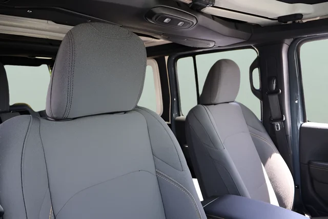 Used 2024 Gray Jeep Sahara image 17