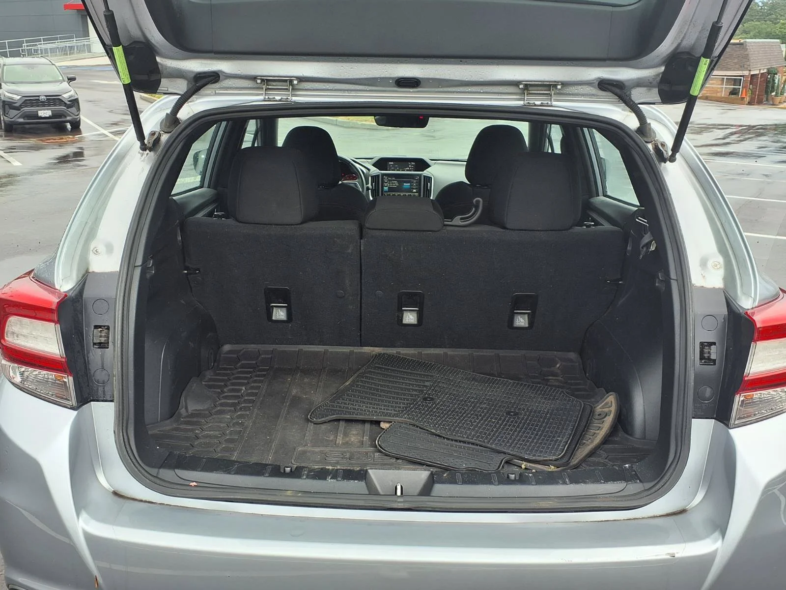 Used 2018 Ice Silver Metallic Subaru Sport image 23