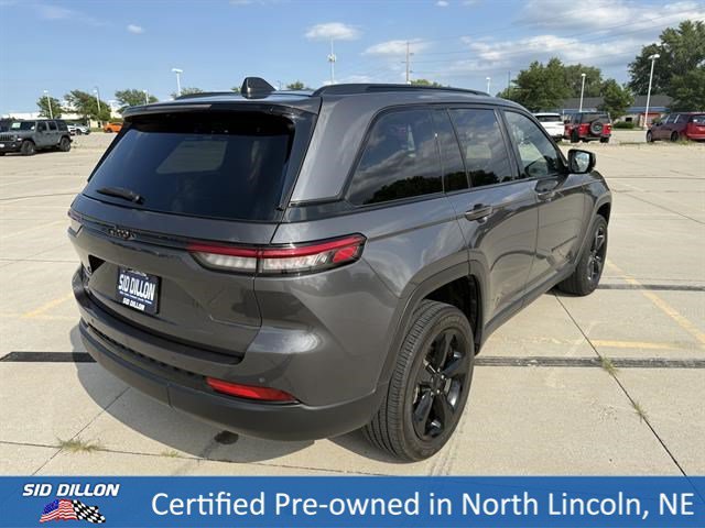 Used 2022 Baltic Gray Metallic Clearcoat Jeep Altitude image 8