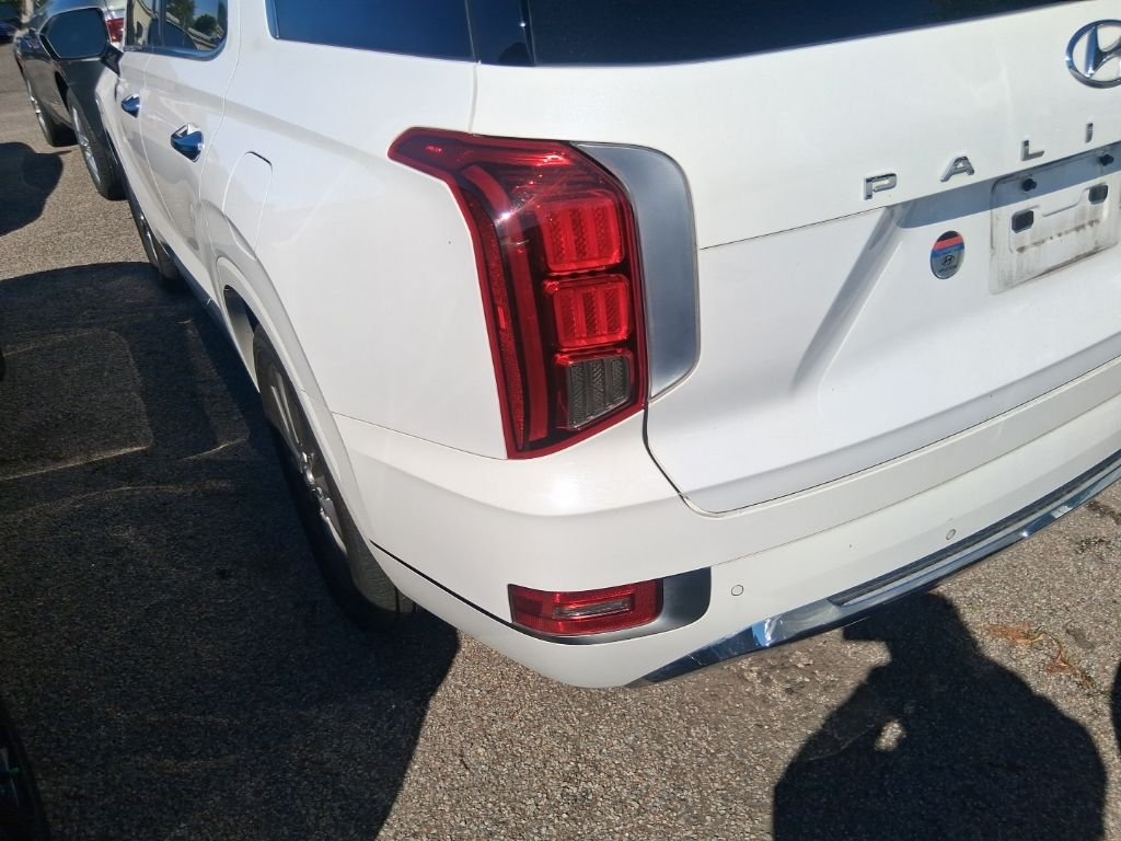 Used 2020 White Hyundai Limited image 18