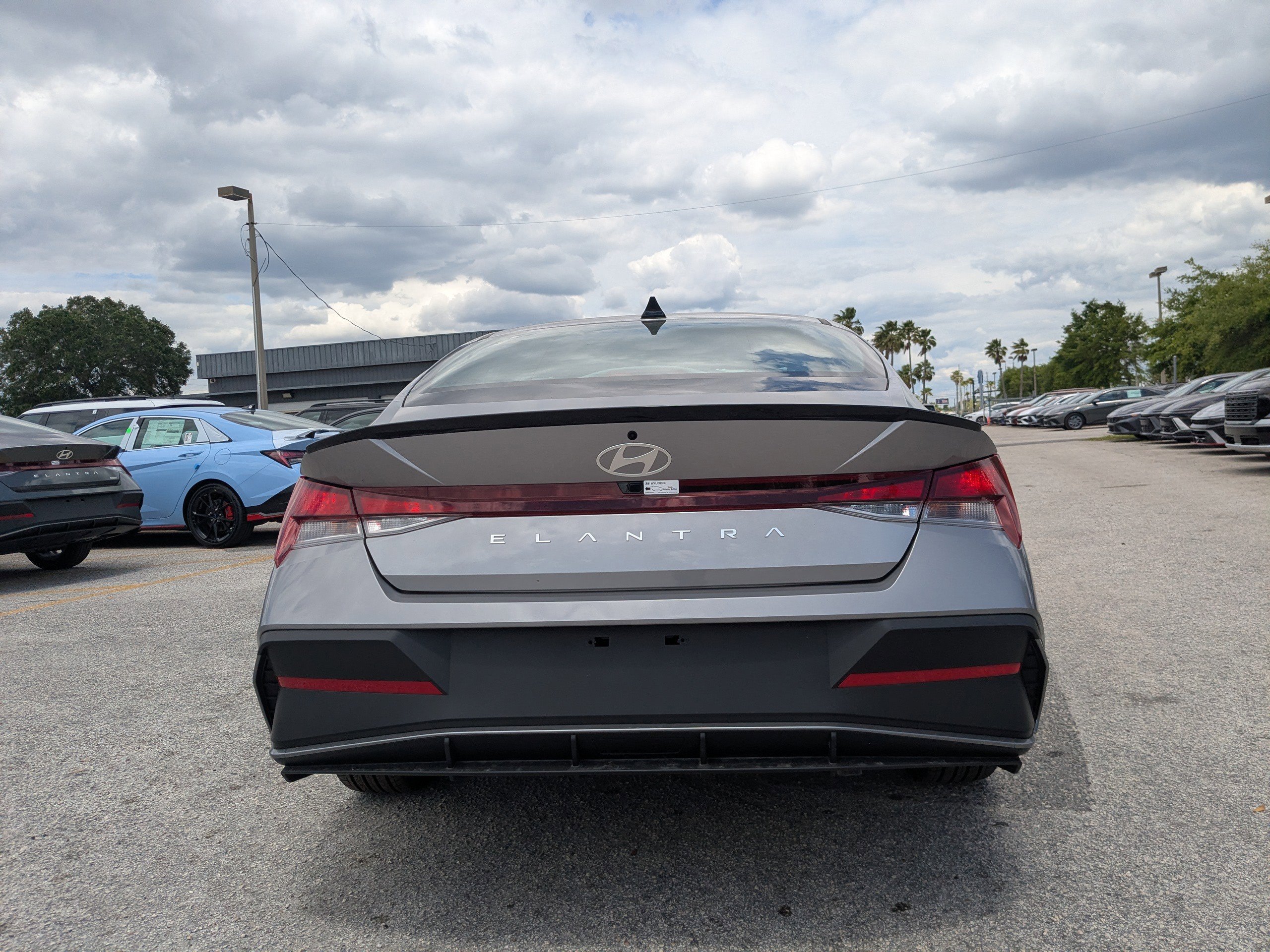 New 2025 Fluid Metal Hyundai SEL Sport image 6