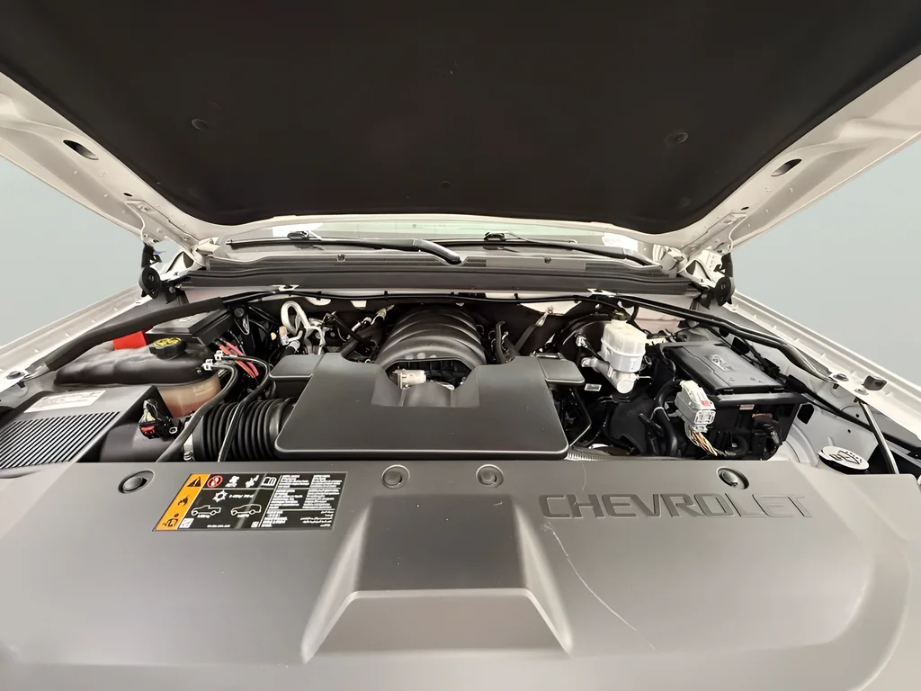 Used 2018 White Chevrolet LT image 21