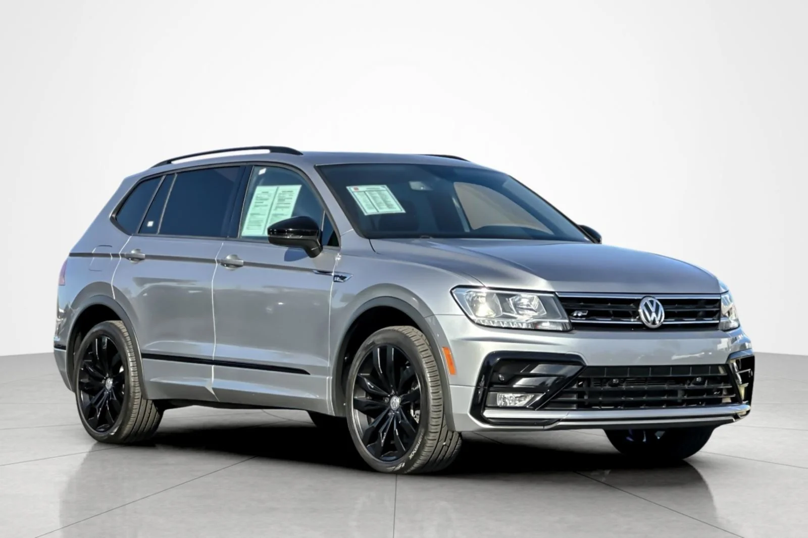 Used 2021 SILVER METALLIC Volkswagen SE R-Line Black image 7