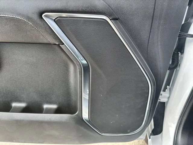 Used 2024 Summit White Chevrolet LT image 23