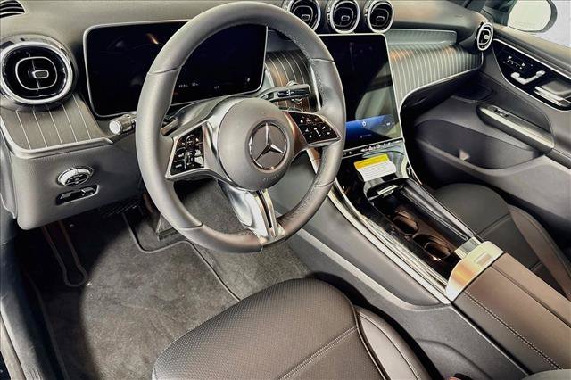 New 2026 Black Mercedes-Benz GLC 300 image 38
