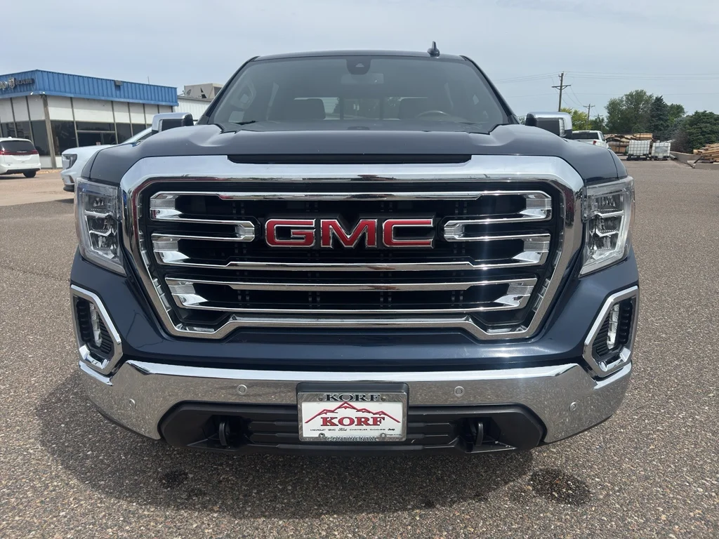 Used 2021 Pacific Blue Metallic GMC SLT image 3