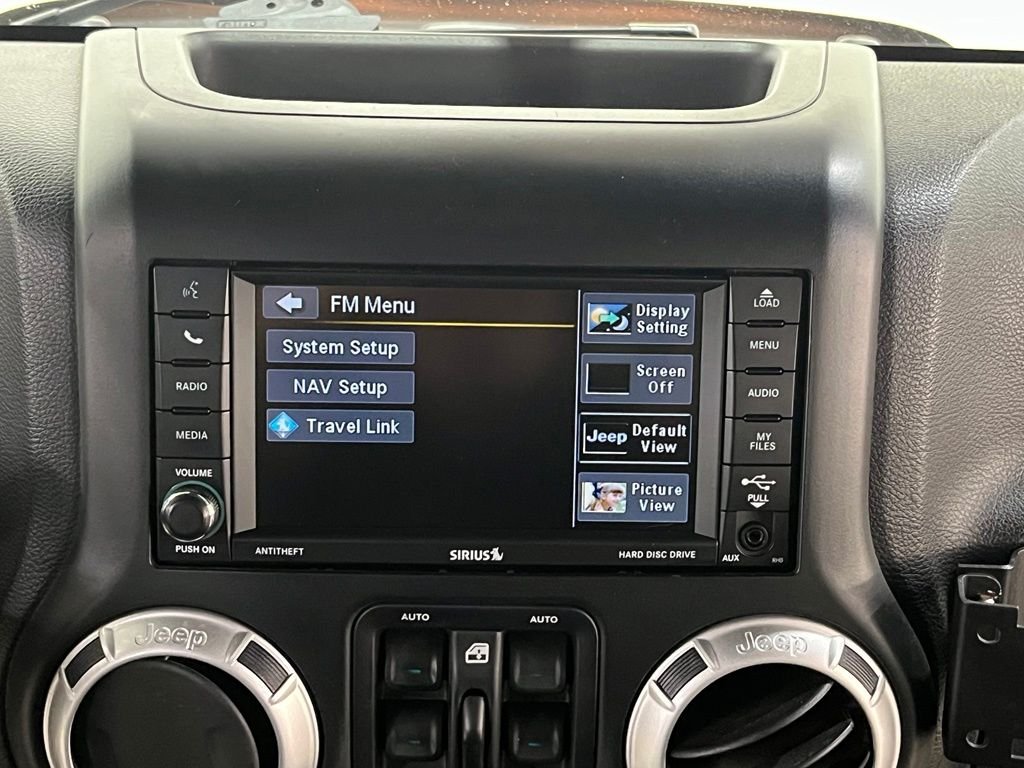Used 2015 Silver Jeep Unlimited Rubicon image 22