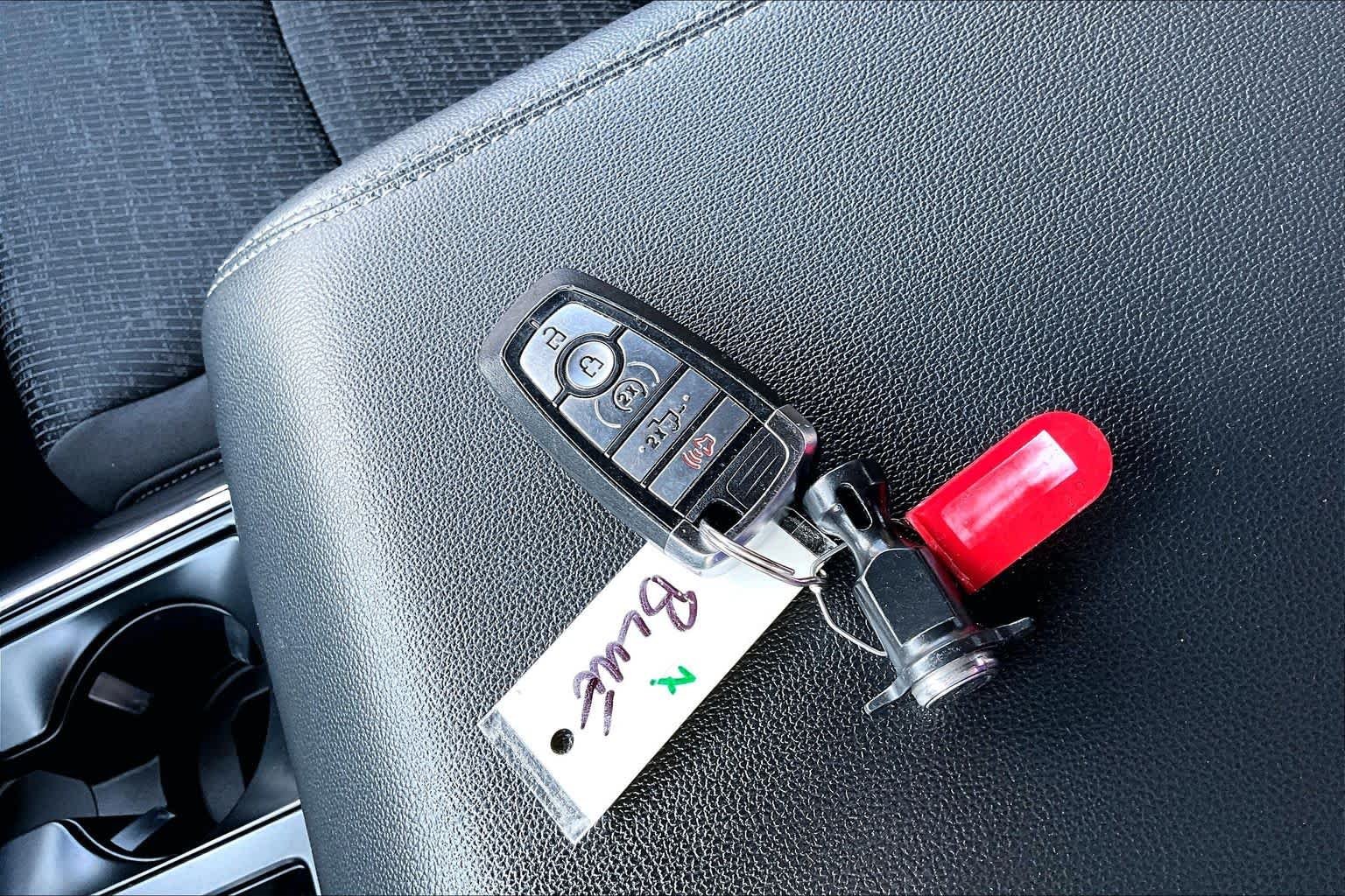 Used 2023 Oxford White Ford XLT image 15