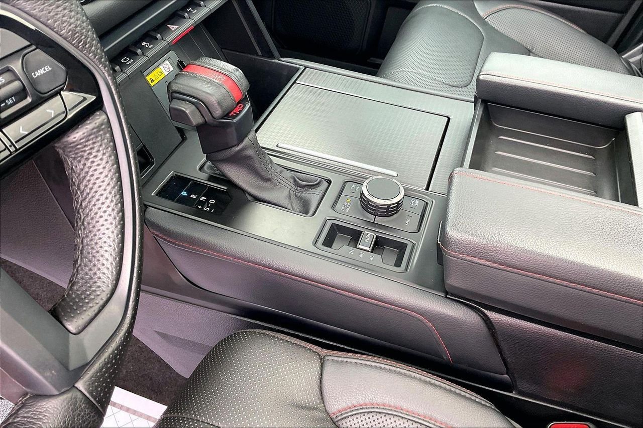 2023 Toyota Sequoia TRD Pro - Photo 20