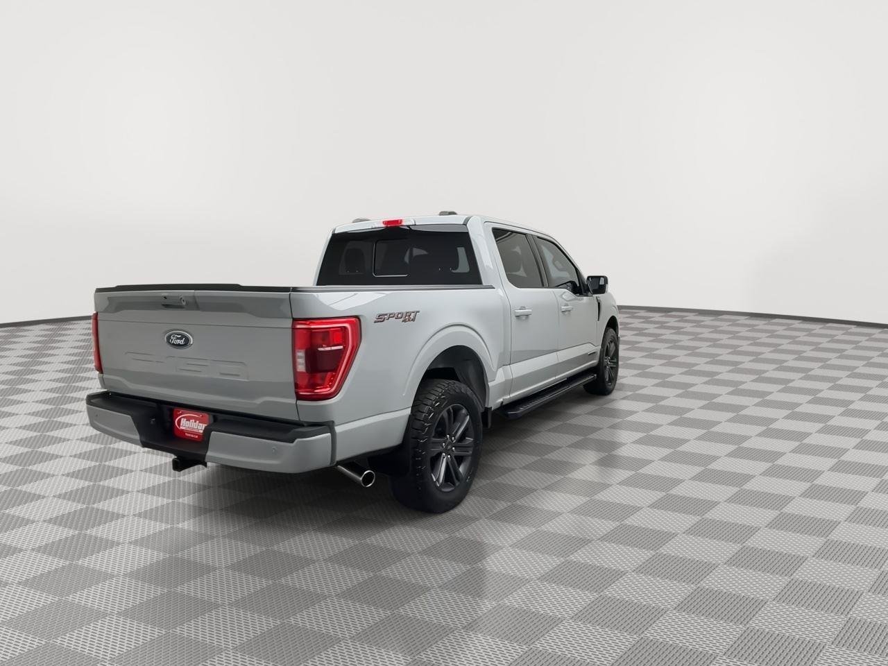 Used 2023 Avalanche Gray Ford XLT image 43