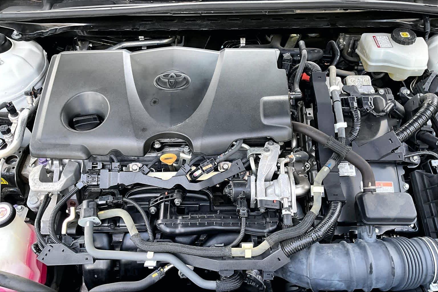 Used 2020 Wind Chill Pearl Toyota Hybrid Limited image 63