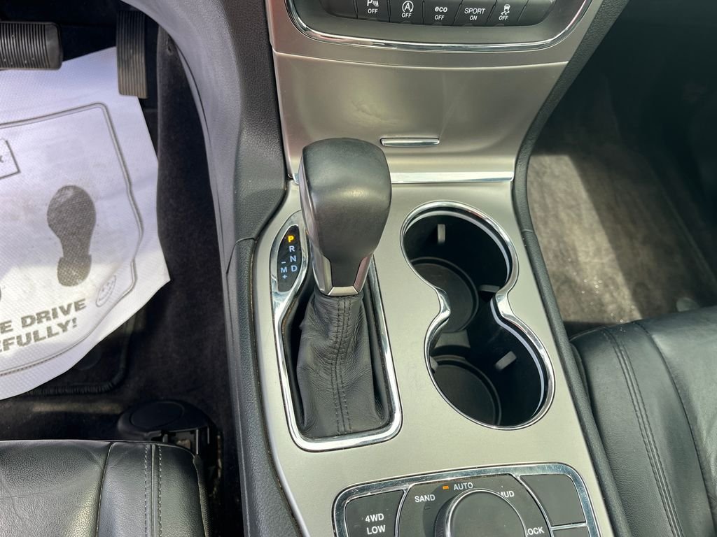 Used 2018 Black Jeep Limited image 25