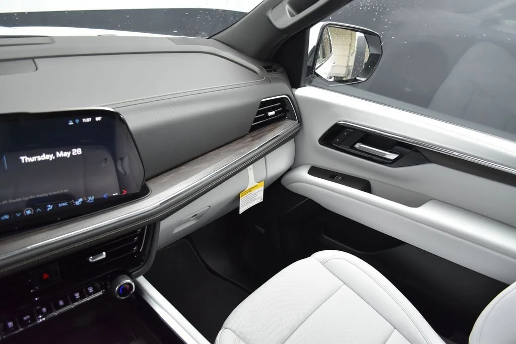 New 2026 Polar White Tricoat Chevrolet Premier image 15