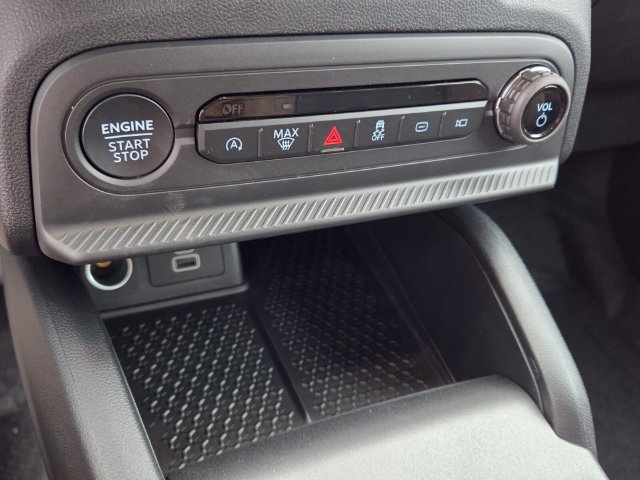 New 2026 Carbonized Gray Metallic Ford Outer Banks image 22