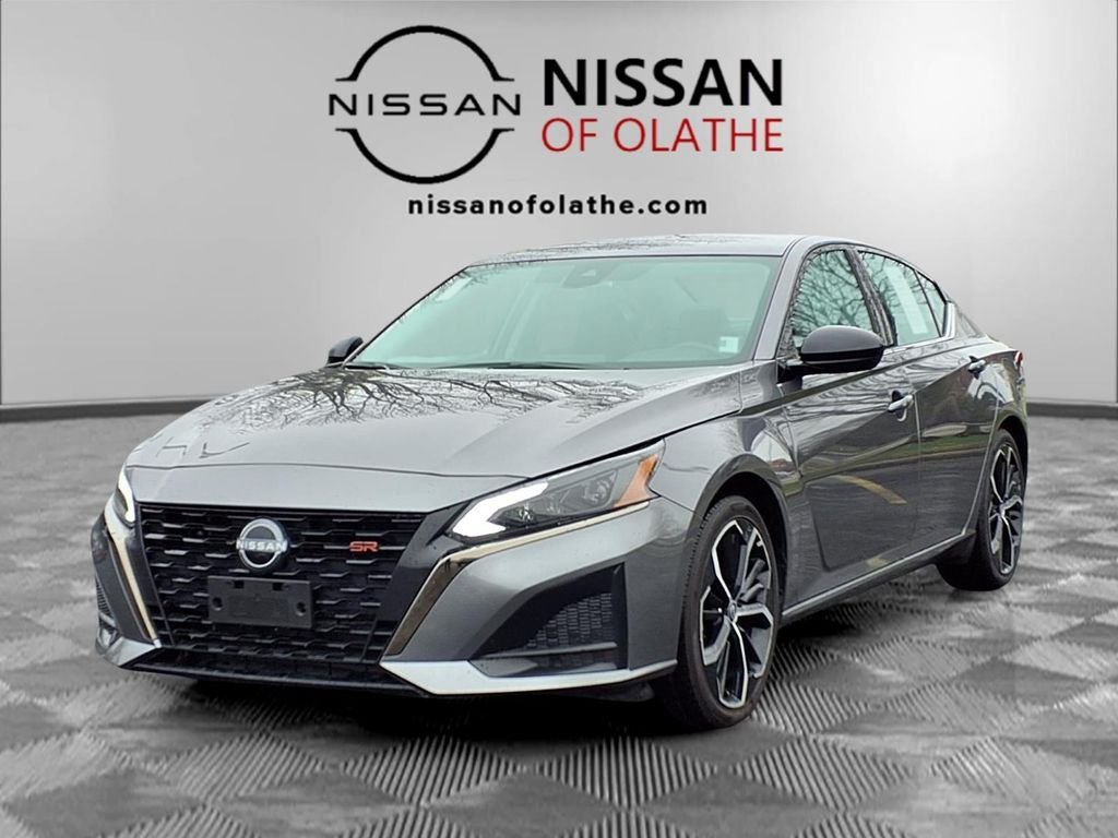 2024 Nissan Altima SR