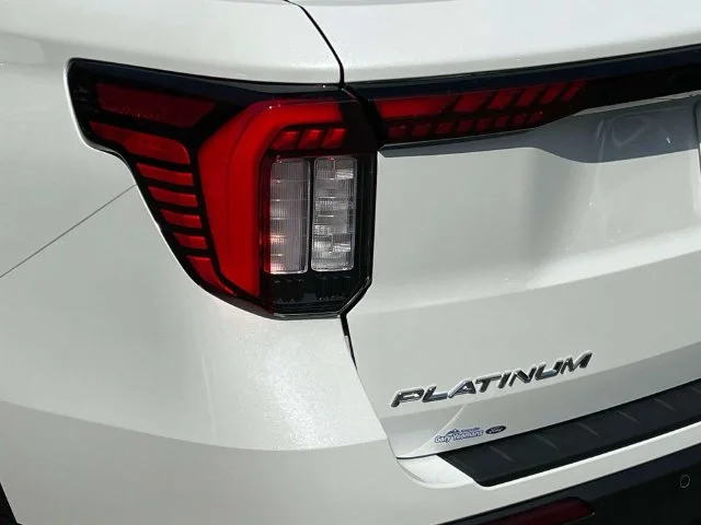 New 2027 White Ford Platinum image 10